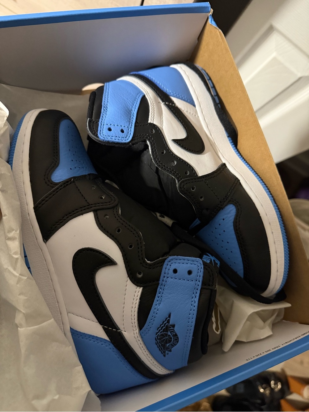 Nike Kids High-Top Sneakers in University Blue, Black & White